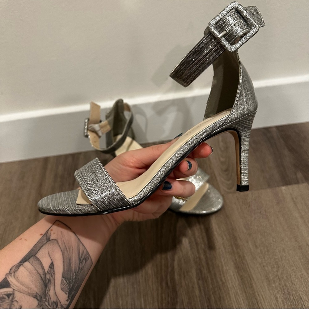 Benjamin Walk Shimmering Silver Heels - Picture 3 of 11